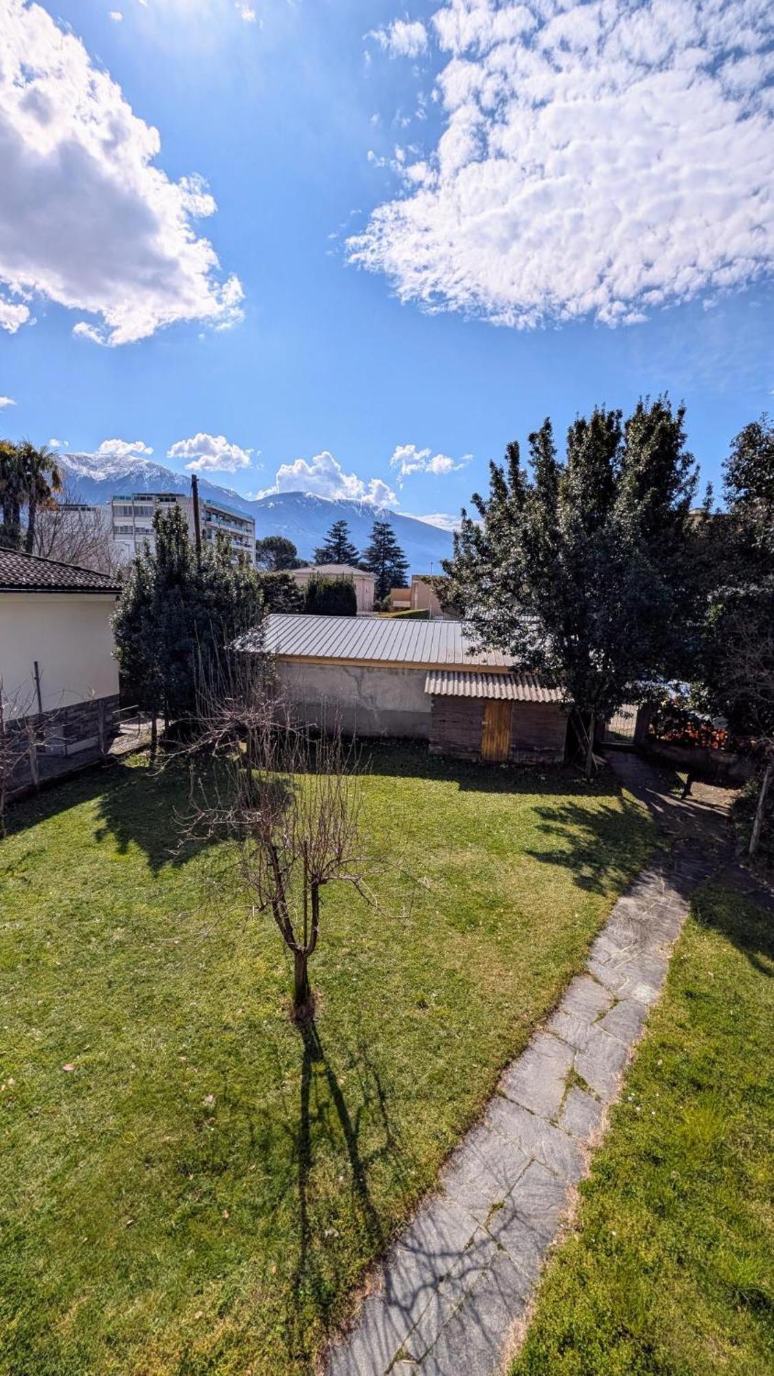 Locarno, Casa Pioda - Nahe Zentrum, Mit Balkon Und Parkplatz Kültér fotó
